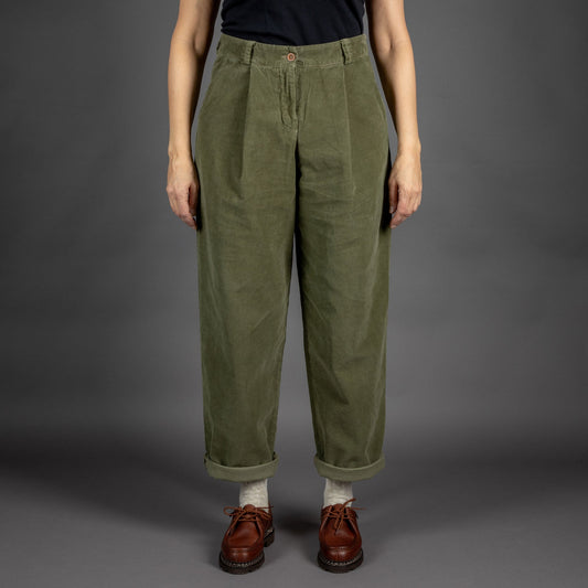 Captain SantorsDamenhose W3302 CP 405 Military GreenFrauenhoseBritish Parts Luzern