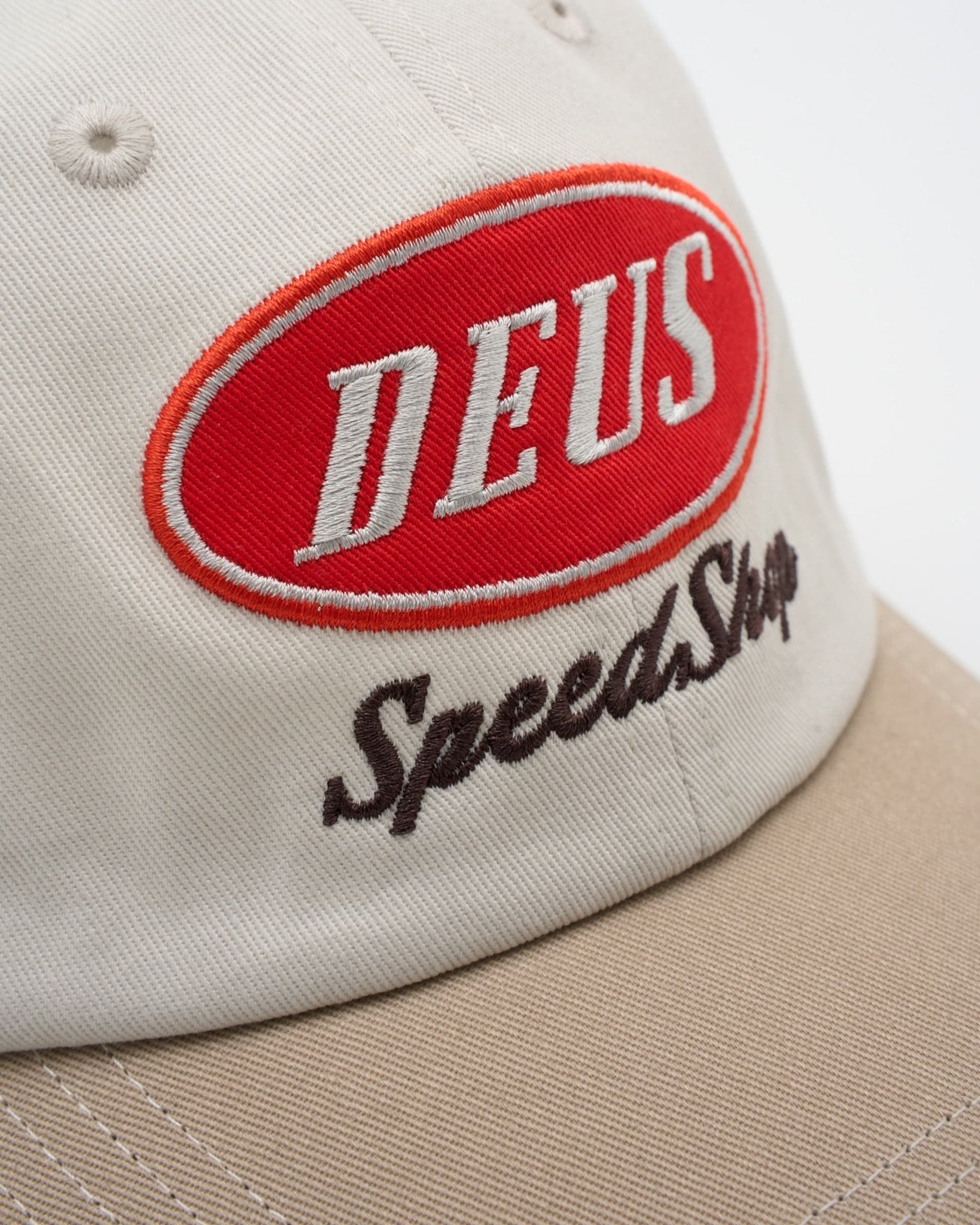 Deus Ex MachinaSpeedshop Cap Dirty WhiteMützeBritish Parts Luzern