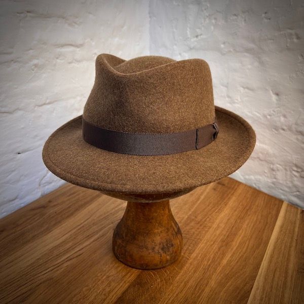 Diefenthal & Sohn1912 Gambler Körnige NussHutBritish Parts Luzern