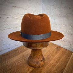 Diefenthal & Sohn1980 Traveller Hut KastanieHutBritish Parts Luzern