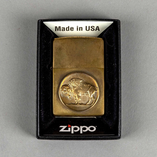 Bijoux finsZippo buffle bronzeBriquetBritish Parts Lucerne