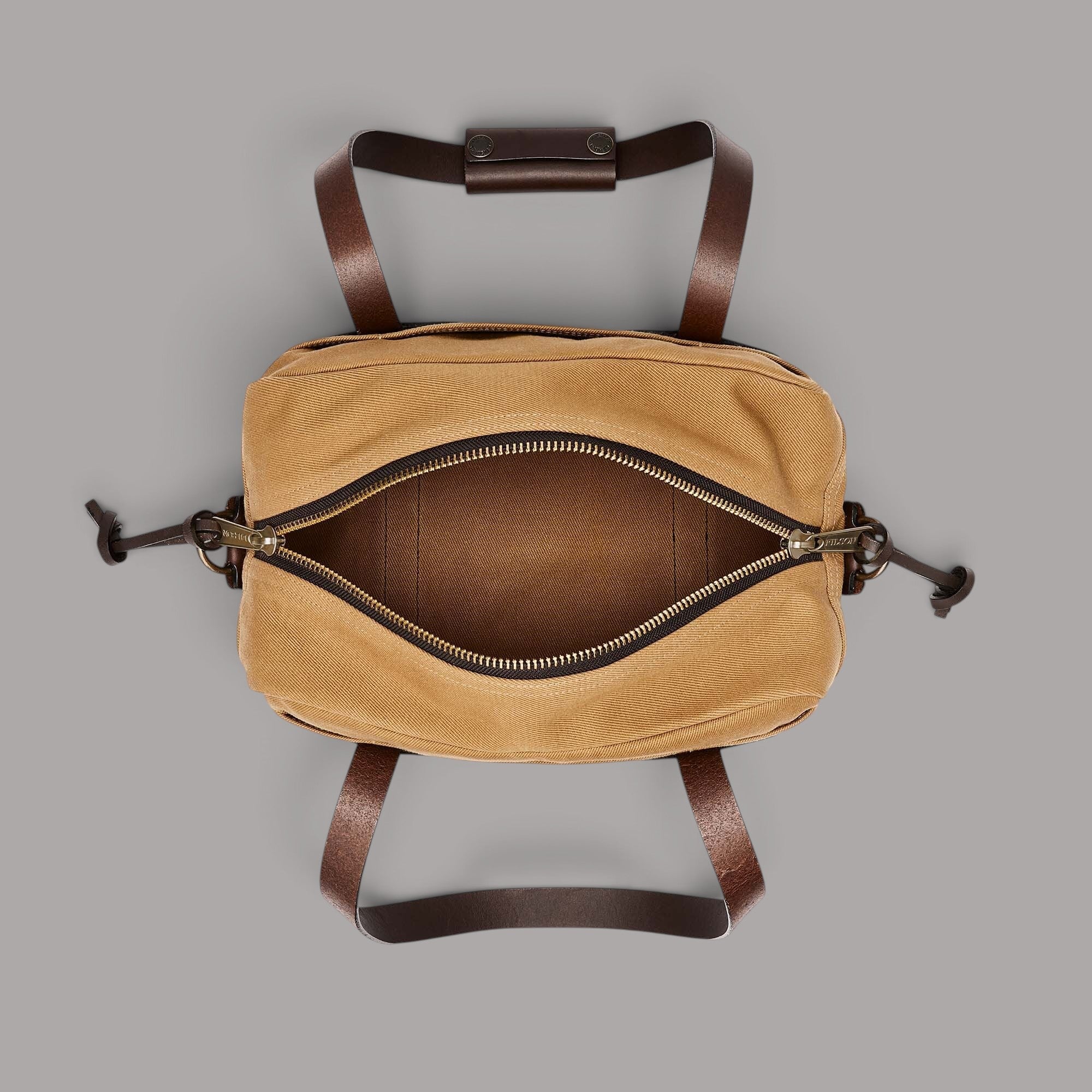 Sac de voyage Filson Compact, couleur tan – British Parts, Lucerne
