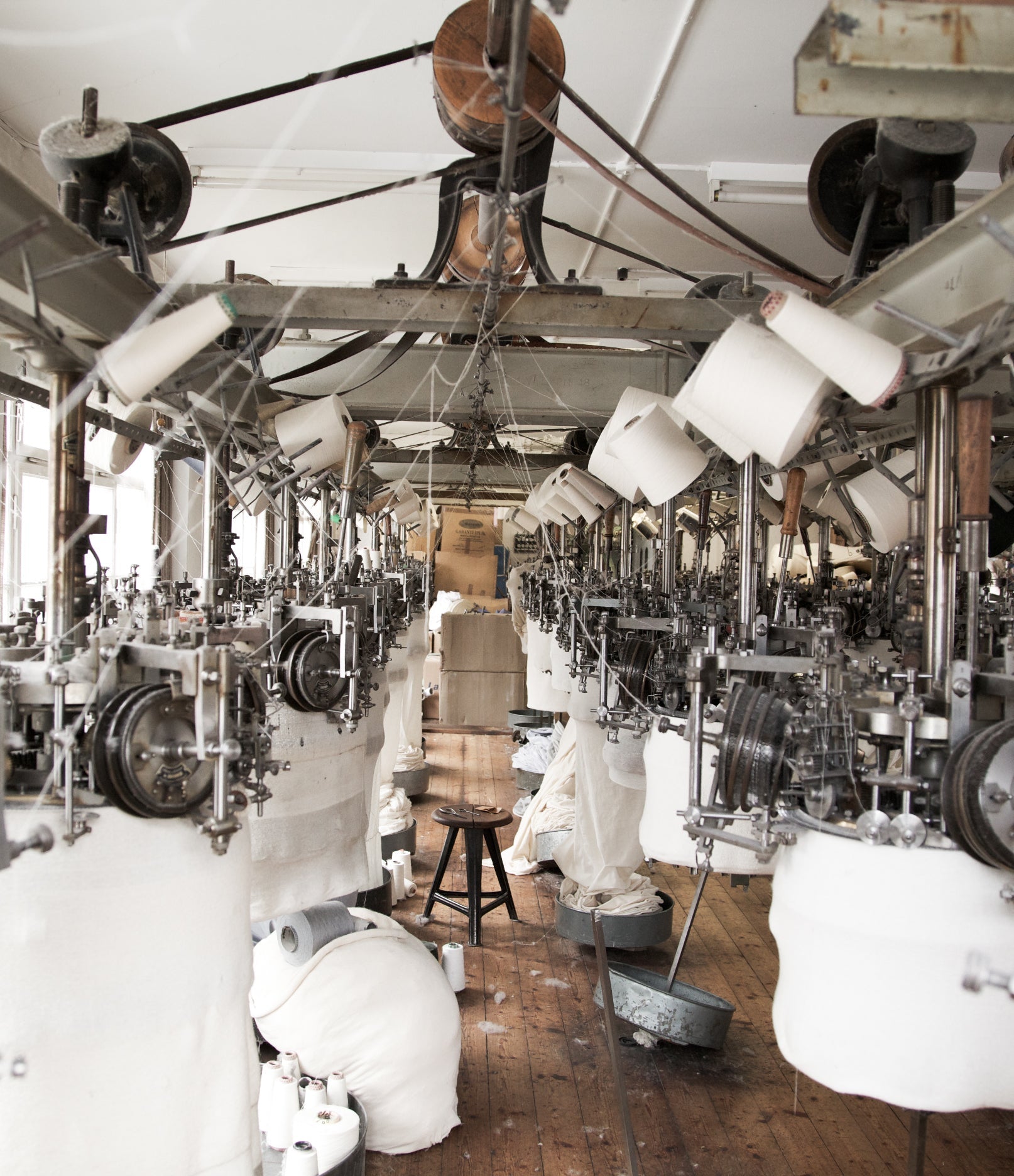 Merz b. Button-down Shirt, Ink Blue Henley British Parts Lucerne