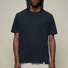 Merz b. SchwanenUnisex Relaxed Fit T-Shirt PIMA Bio - Baumwolle schwarzT-ShirtBritish Parts Luzern