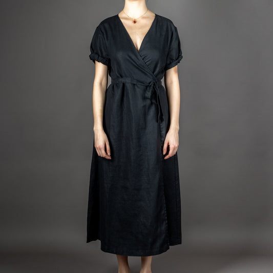 Merz b. SchwanenWickelkleid, Bio - Leinen Deep BlackKleidBritish Parts Luzern