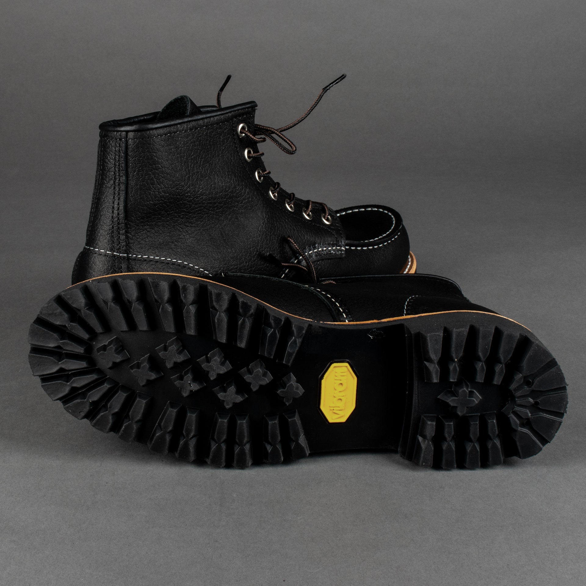 Red Wing ShoesRoughneck 2949 Black Oil Slick Leather HerrenschuheSchuheBritish Parts Luzern