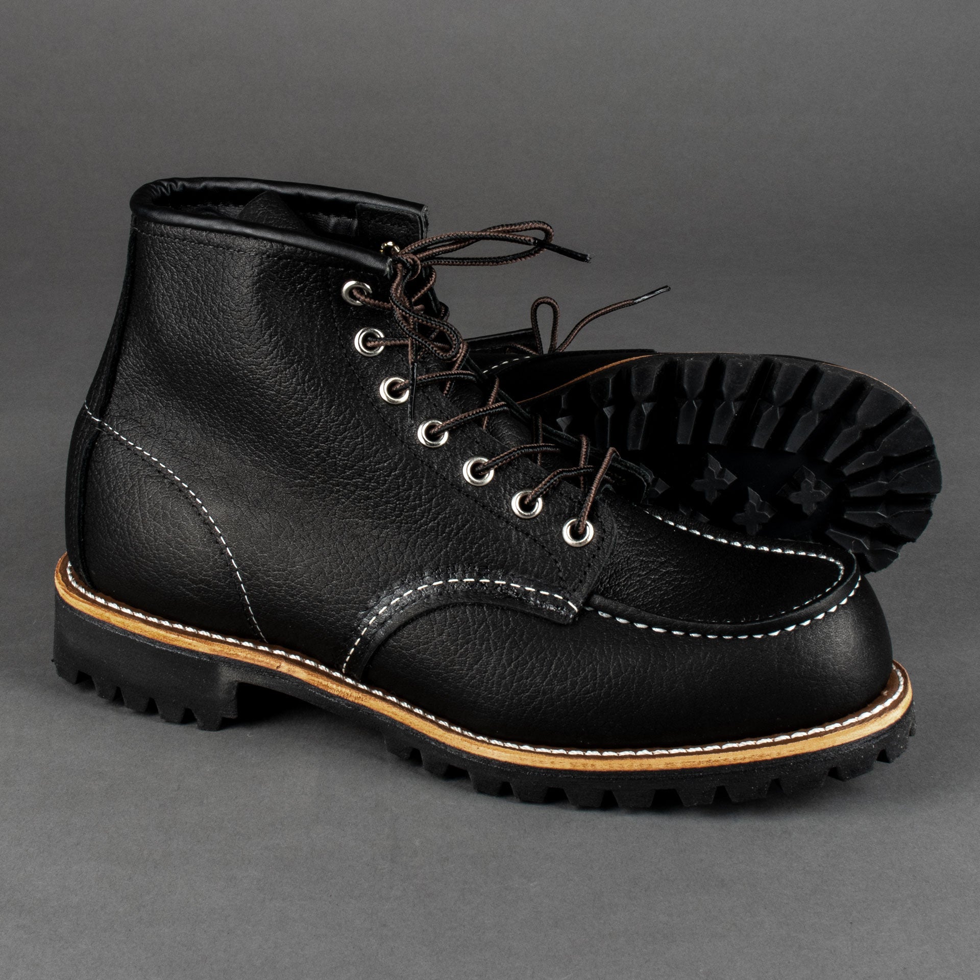Red Wing ShoesRoughneck 2949 Black Oil Slick Leather HerrenschuheSchuheBritish Parts Luzern