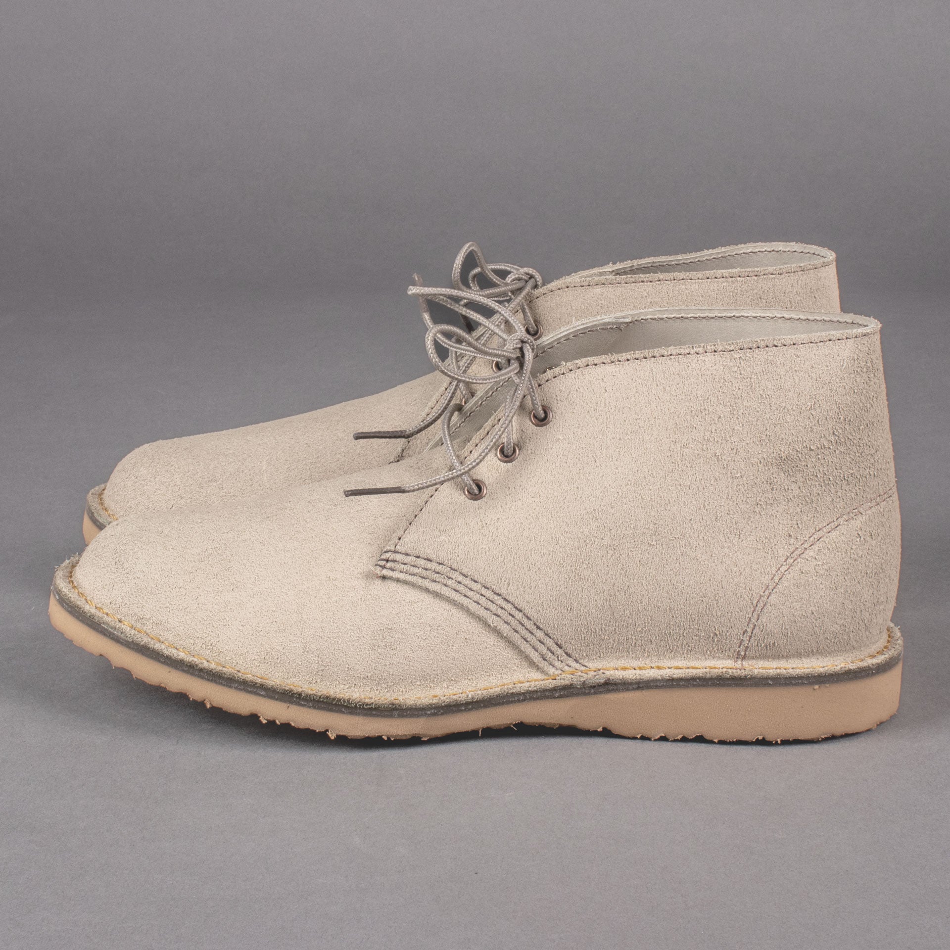Red Wing ShoesWeekender Chukka 3309 White Sand Mohave HerrenschuheSchuheBritish Parts Luzern