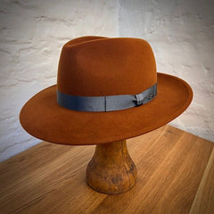 1980 Traveller Hut Kastanie