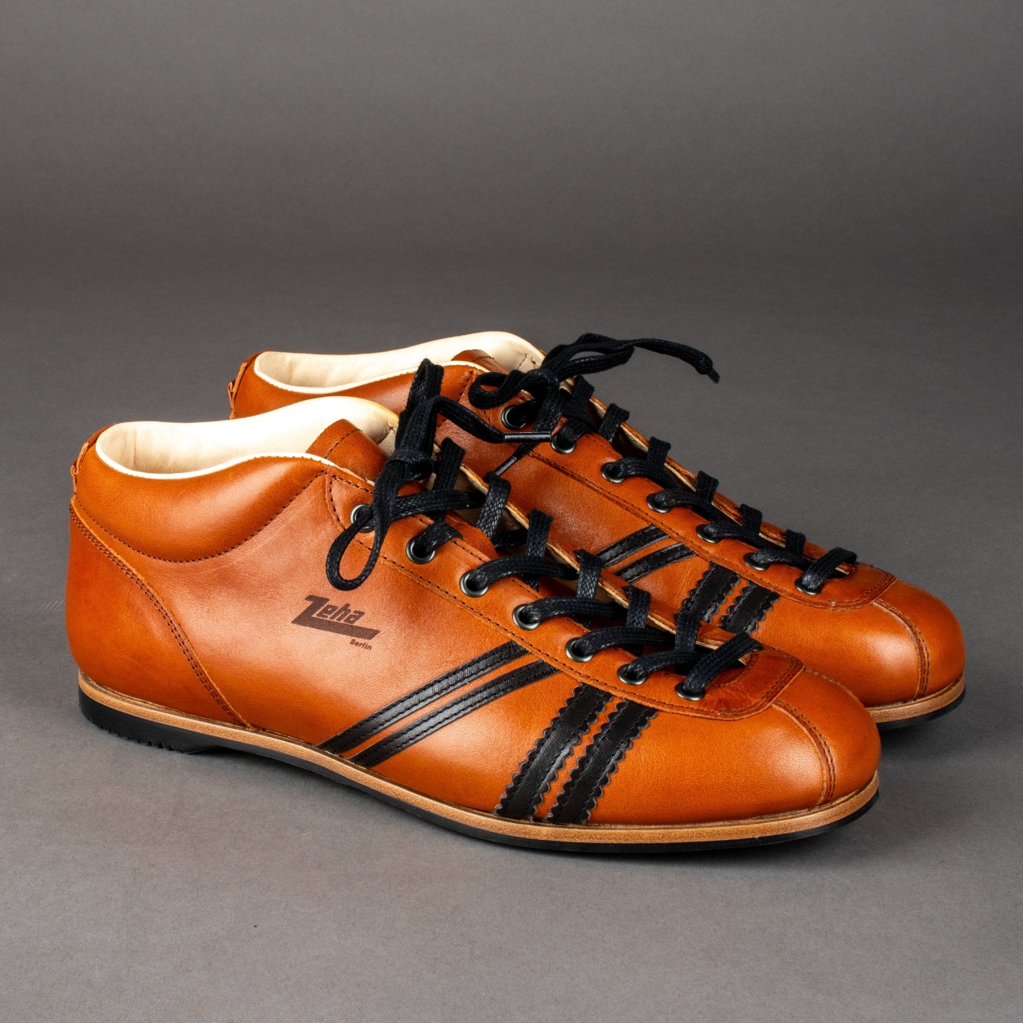 Zeha BerlinCarl Häßner Legacy - Liga - cognac / grauSchuheBritish Parts Luzern
