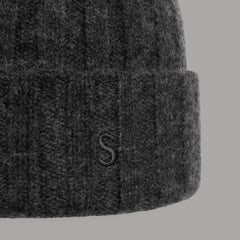 Bonnet en cachemire, couleur anthracite chiné
