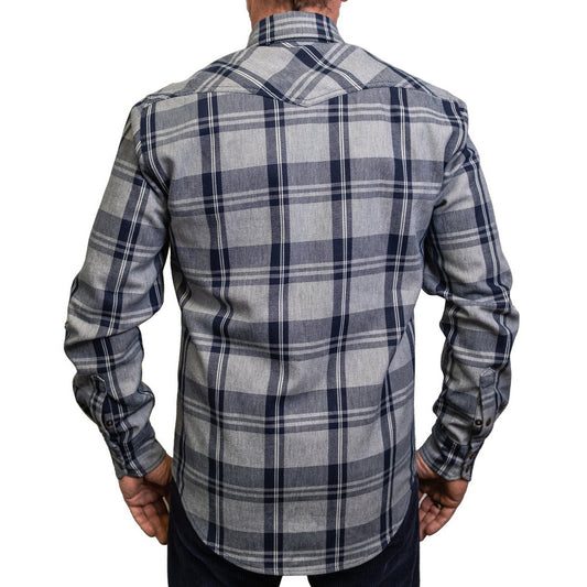 Straight shirt in indigo checkered pattern