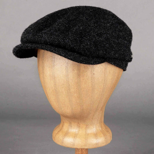 Driver Herringbone flat cap made of virgin wool, dark gray