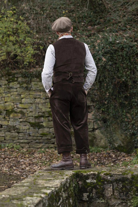 A Piece of Chic"LE MANARD" Arbeiterhose Cord DunkelbraunHosenBritish Parts Luzern