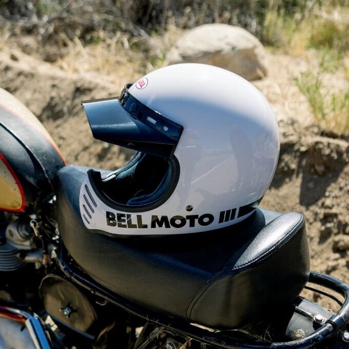 Bell Helmets Moto-3 Classic Motorcycle Helmet White Helmet British Parts Lucerne