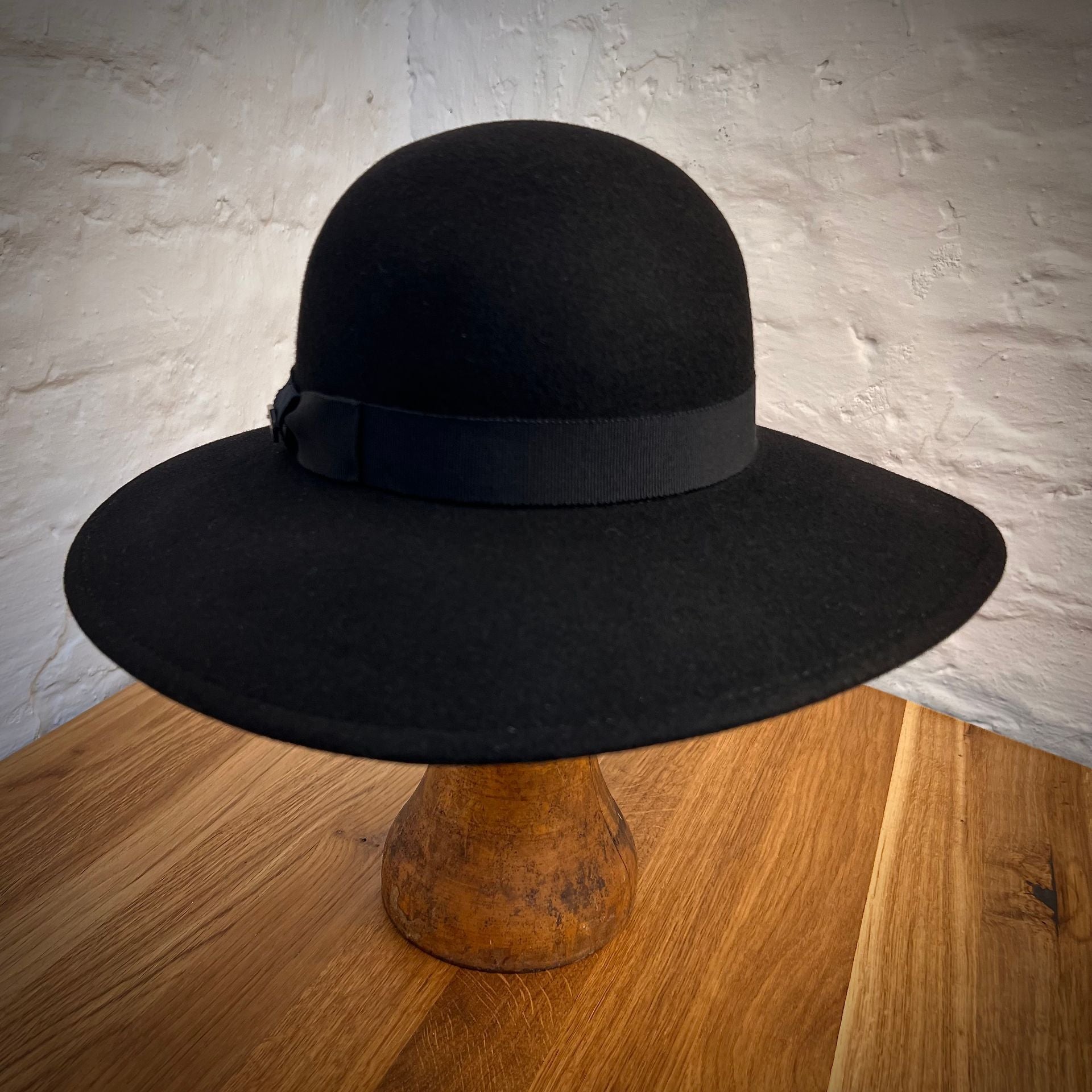 Diefenthal & Sohn1920 Capeline Damenhut schwarzHutBritish Parts Luzern