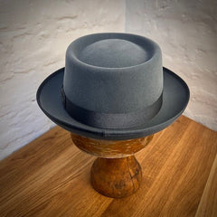 Diefenthal & Sohn1940 Pork Pie ErzHutBritish Parts Luzern