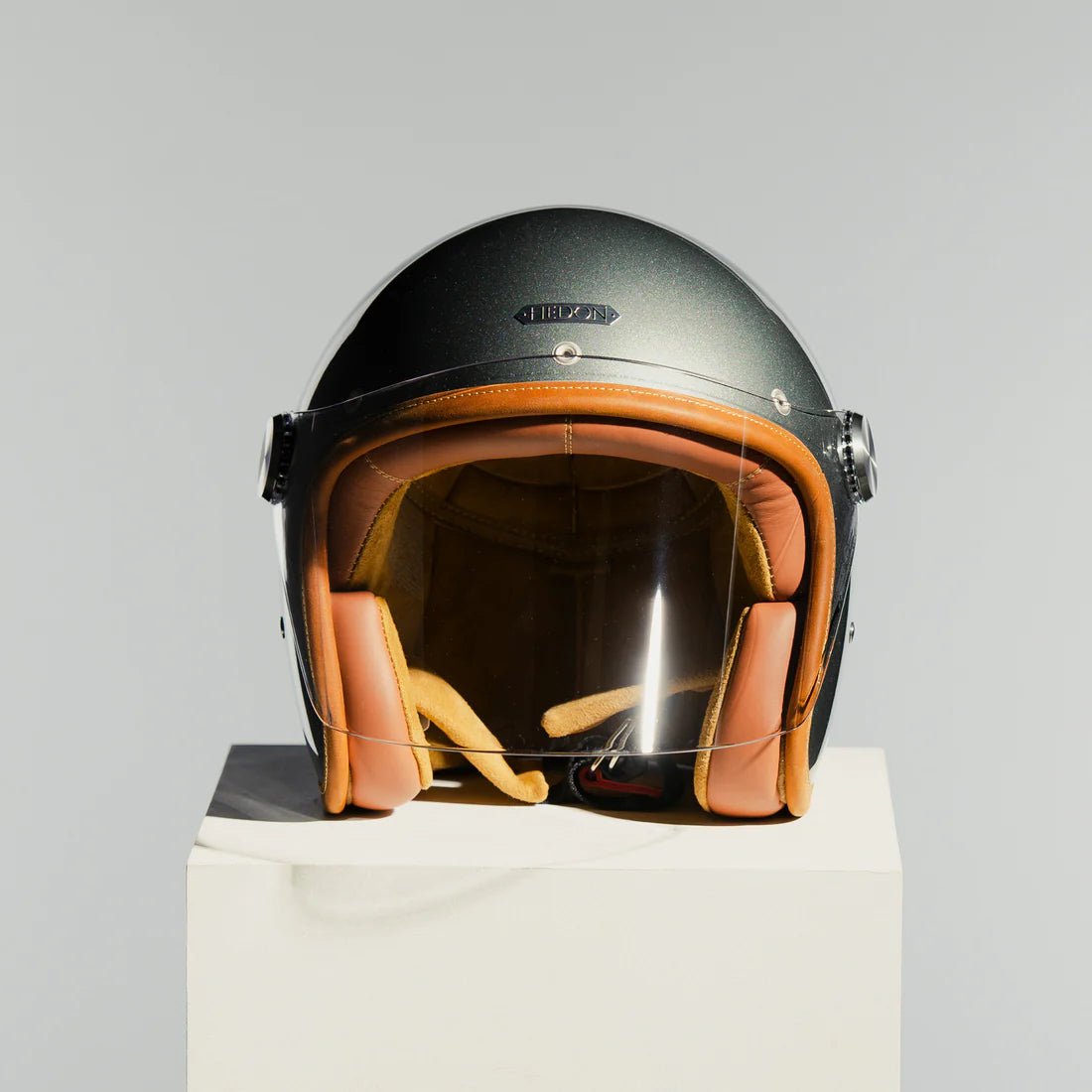 HedonEpicurist 2.0 Motorradhelm Glass AshHelmBritish Parts Luzern