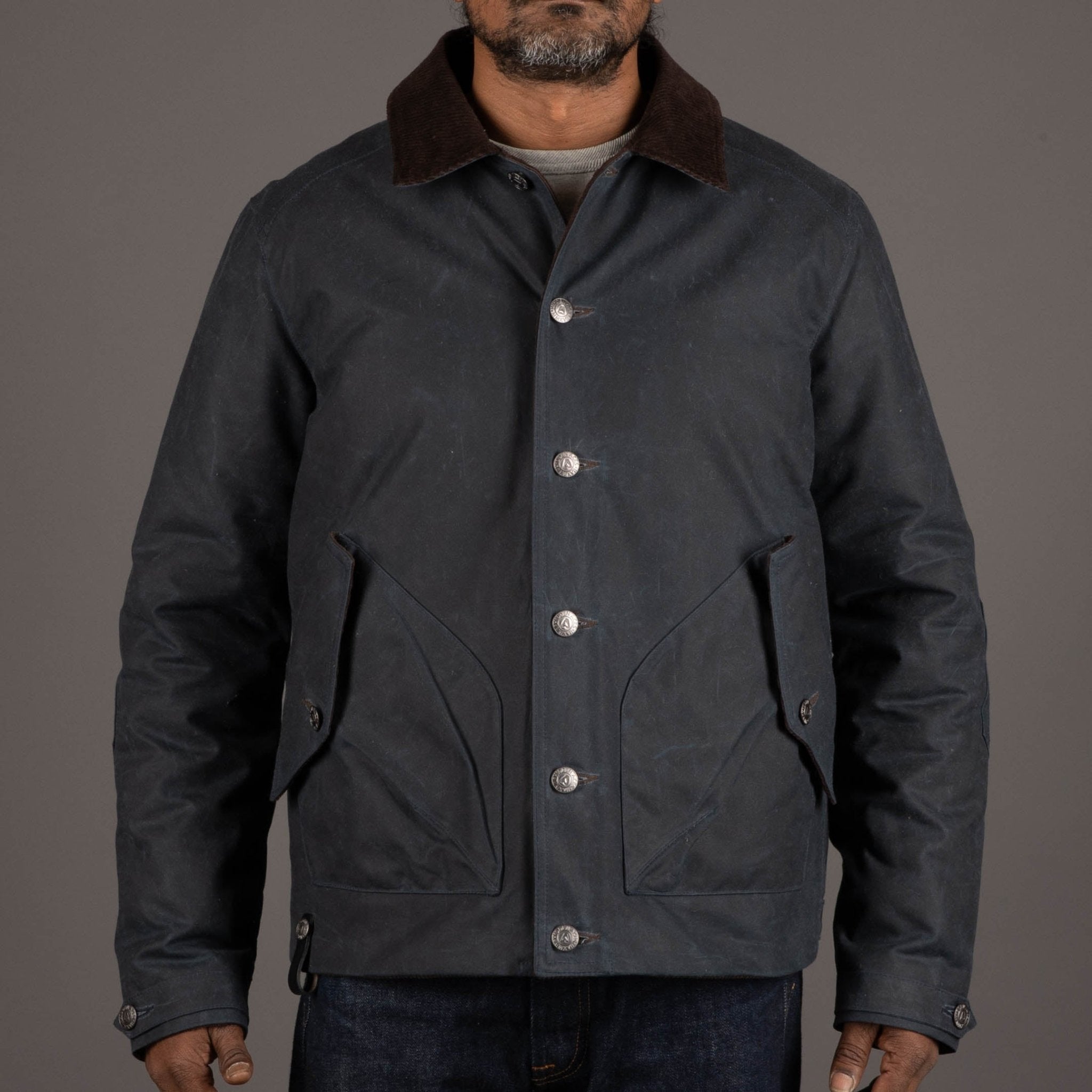 Hidden AcesPollux Evo Wachsjacke in NavyblauJackenBritish Parts Luzern