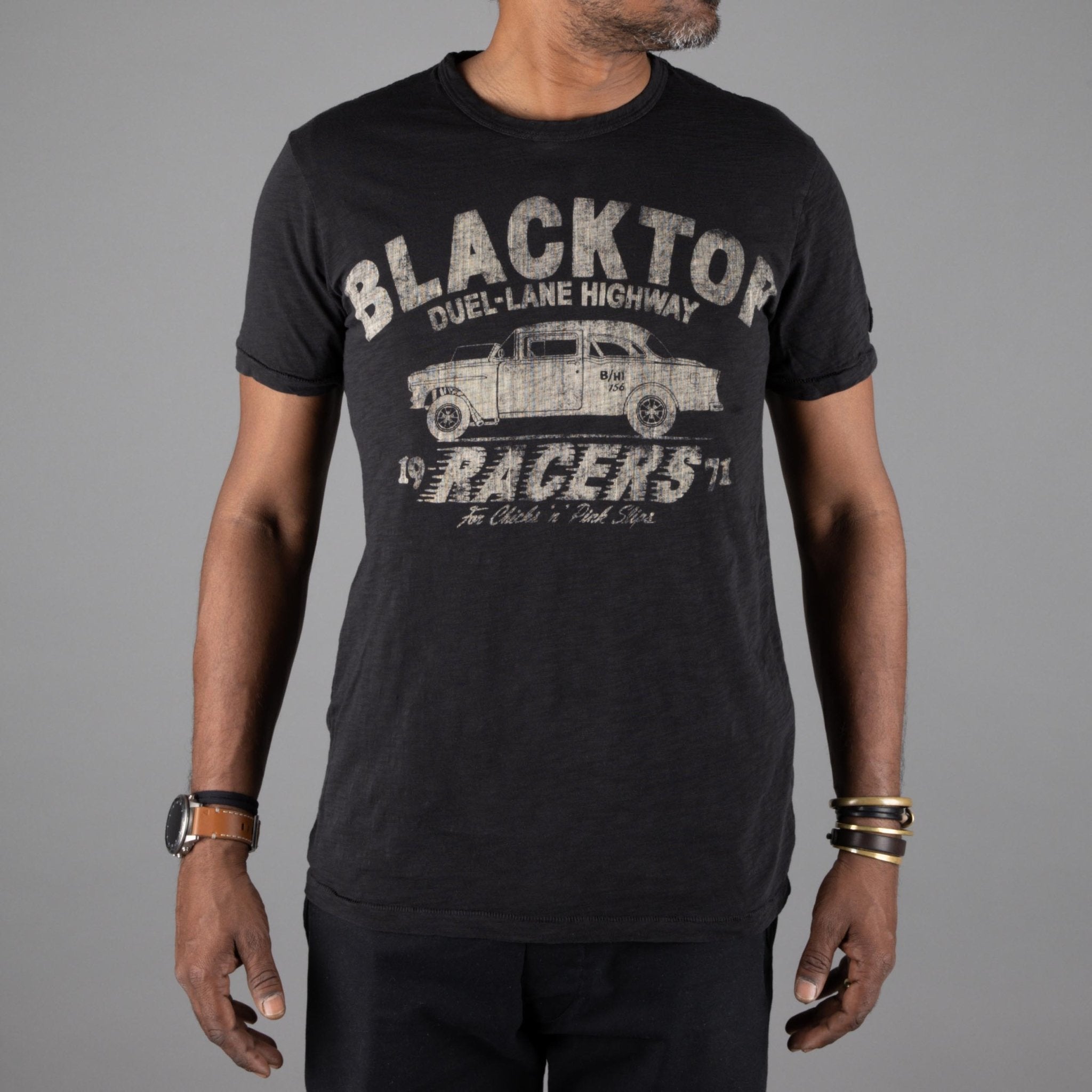 Johnson MotorsBlacktop T-Shirt in Oiled BlackT-ShirtBritish Parts Luzern