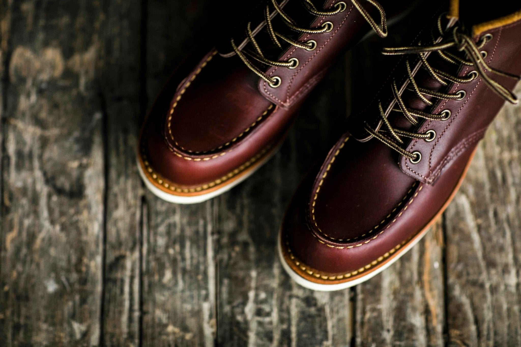 Red Wing ShoesMoc Toe 8856 Oxblood Mesa Leather HerrenschuheSchuheBritish Parts Luzern