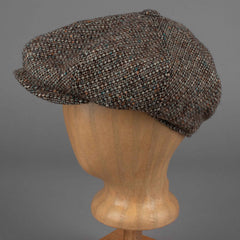 8-panel wool flat cap