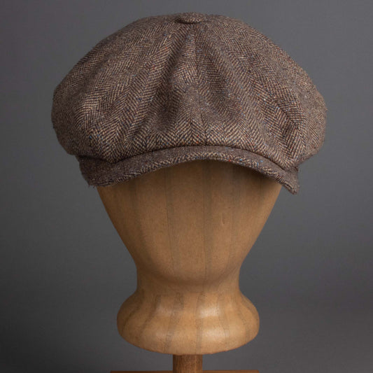 Hatteras Silk flat cap in shades of brown