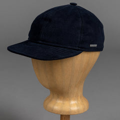 Engineer cap made of soft cotton in navy blue